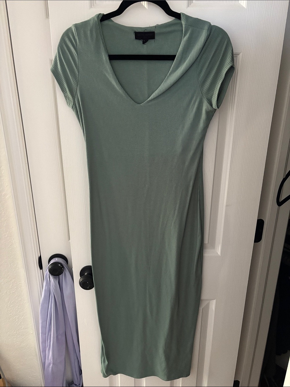 Sage Ribbed V-Neck Hoodie Midi Dress